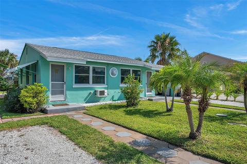 144 174th Ave E, Redington Shores, FL 33708