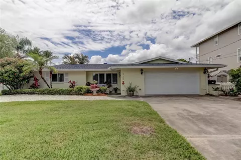 225 W Martin Luther King Jr Dr, Tarpon Springs, FL 34689