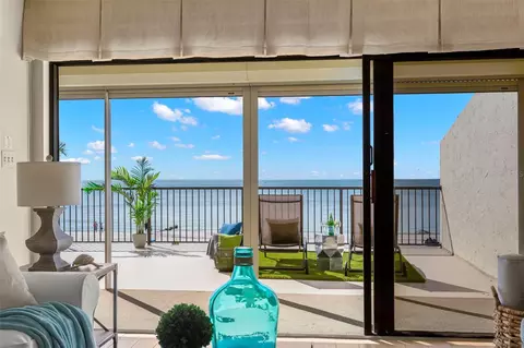 15000 Gulf Blvd #306, Madeira Beach, FL 33708