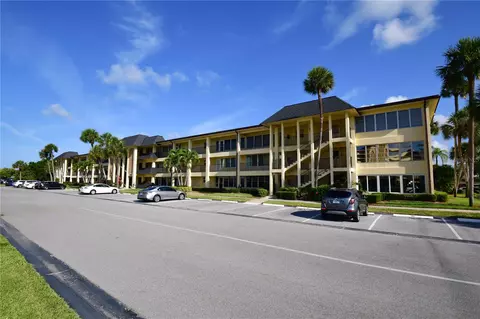 4700 Cove Cir #108, Saint Petersburg, FL 33708