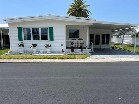 607 Queen Palm St #607, Largo, FL 33778