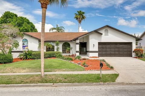567 Allens Ridge Dr E, Palm Harbor, FL 34683