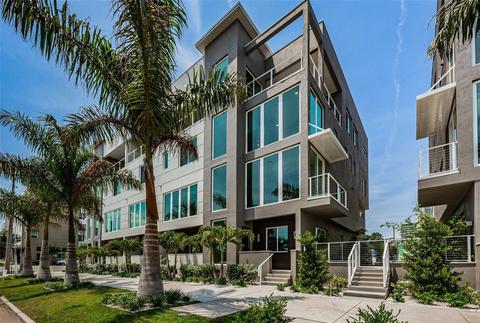 553 4th Ave S, Saint Petersburg, FL 33701