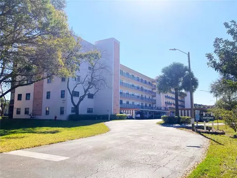8174 Terrace Garden Dr N #311, Saint Petersburg, FL 33709