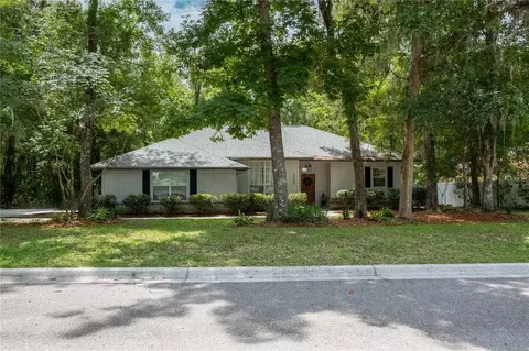 5007 NW 75th Ln, Gainesville, FL 32653