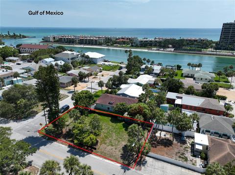 601 77th Ave, Saint Pete Beach, FL 33706