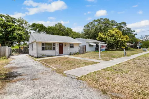5111 6th Ave N, Saint Petersburg, FL 33710