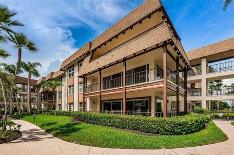 3035 Countryside Blvd #10B, Clearwater, FL 33761