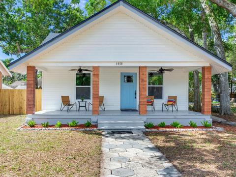 1050 17th Ave N, Saint Petersburg, FL 33704