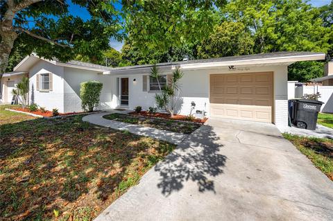 1398 S Hillcrest Ave, Clearwater, FL 33756