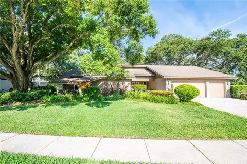 10244 Barry Dr, Largo, FL 33774