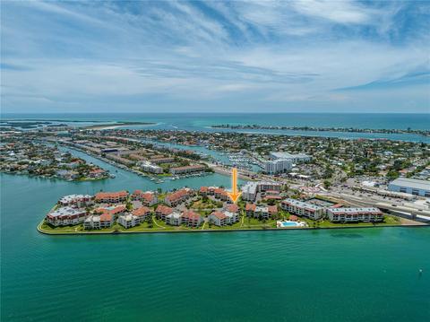 115 1st St E #101, Tierra Verde, FL 33715