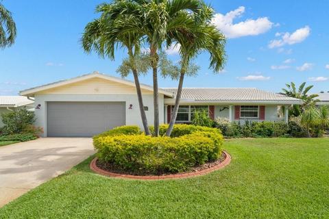 13643 87th Ave, Seminole, FL 33776