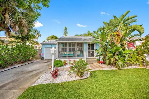 15510 1st St E, Redington Beach, FL 33708