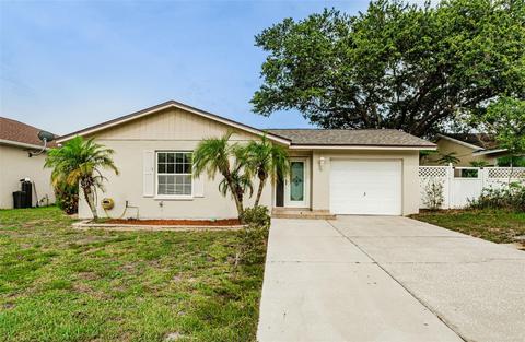 840 Grenoble Dr, Palm Harbor, FL 34684