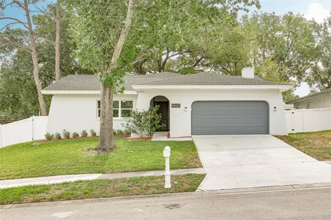 2285 Grove Valley Ave, Palm Harbor, FL 34683