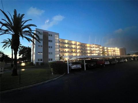 5501 80th St N #104, Saint Petersburg, FL 33709