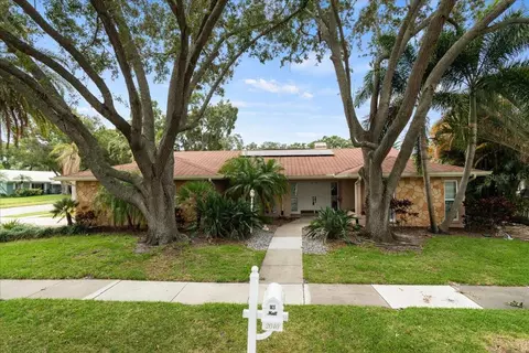 2040 Egret Dr, Palm Harbor, FL 34683