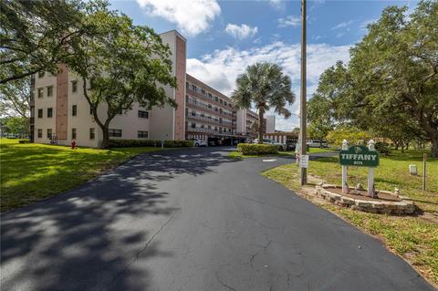 8174 Terrace Garden Dr N #403, Saint Petersburg, FL 33709