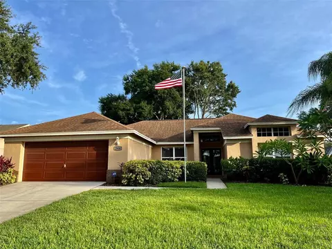 2930 Regal Oaks Blvd, Palm Harbor, FL 34684