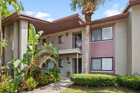 727 83rd Ave N #204, Saint Petersburg, FL 33702