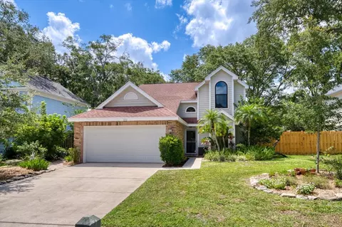 632 Greenglen Ln, Palm Harbor, FL 34684
