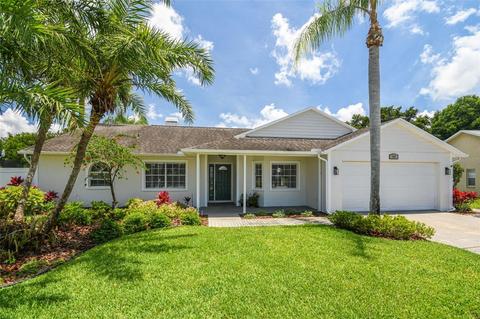 844 Christina Cir, Oldsmar, FL 34677