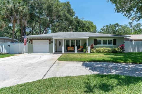 1207 Jungle Ave N, Saint Petersburg, FL 33710