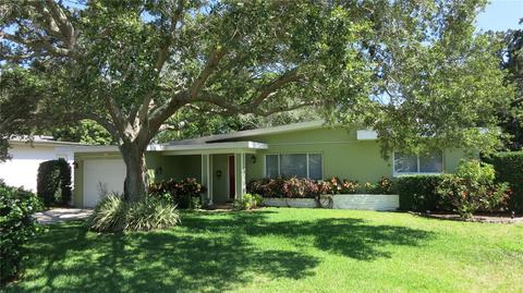 233 S Garden Cir, Belleair, FL 33756