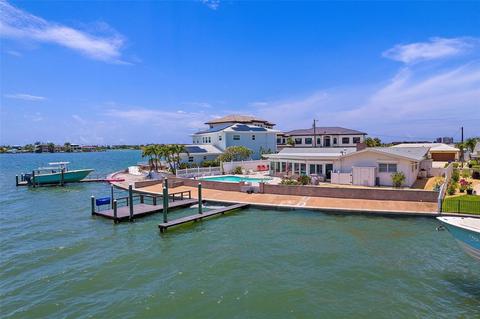 5429 Oakhurst Dr, Seminole, FL 33772