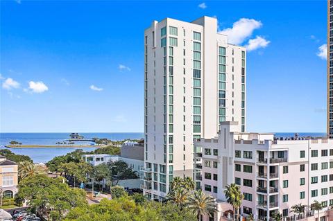 176 4th Ave NE #1102, Saint Petersburg, FL 33701