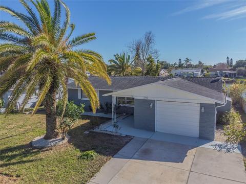 3942 Sunray Dr, Holiday, FL 34691