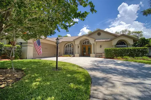 2661 Crystal Cir, Dunedin, FL 34698