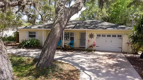 225 Georgia Ave, Crystal Beach, FL 34681