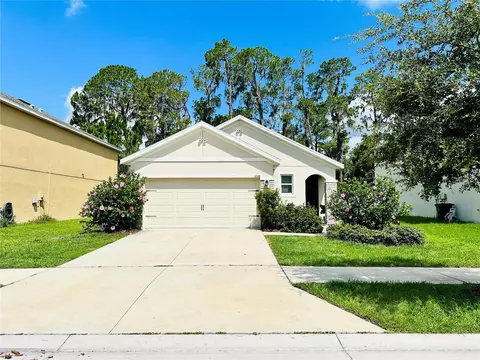 1008 Ashentree Dr, Plant City, FL 33563