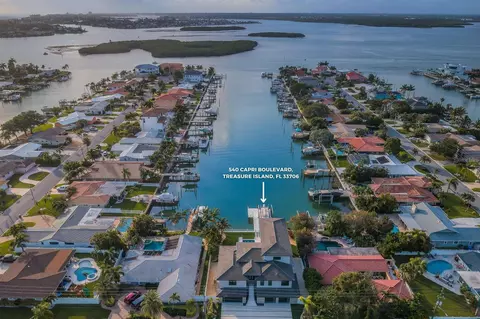 540 Capri Blvd, Treasure Island, FL 33706