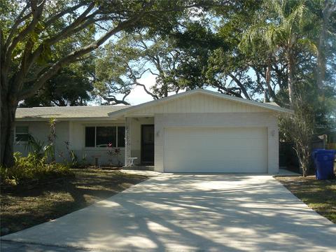 1366 N Lotus Dr, Dunedin, FL 34698