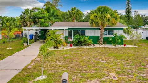 610 Richmond St, Dunedin, FL 34698