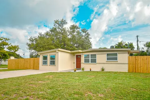 8599 92nd Ter, Seminole, FL 33777
