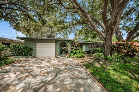 488 Seacrest Dr, Largo, FL 33771
