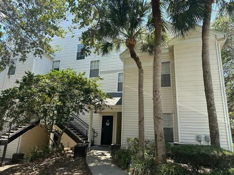 3266 Haviland Ct #101, Palm Harbor, FL 34684