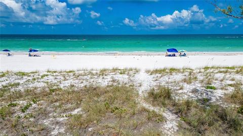 2108 Gulf Dr N, Bradenton Beach, FL 34217