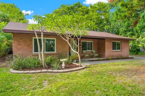 265 24th Ave SE, Saint Petersburg, FL 33705