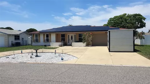 7605 Bergamot Dr, Port Richey, FL 34668