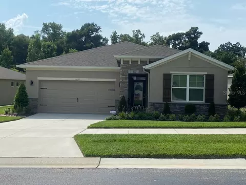 12537 Eastpointe Dr, Dade City, FL 33525