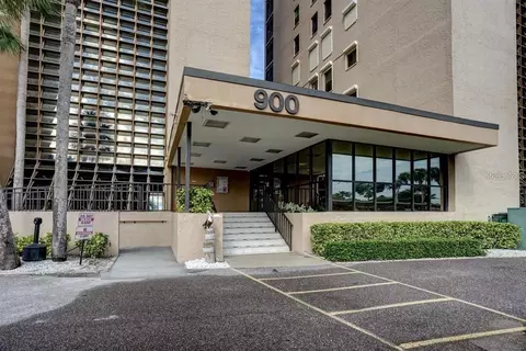 900 Gulf Blvd #1004, Indian Rocks Beach, FL 33785