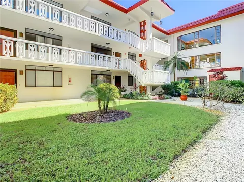 2612 Pearce Dr #208, Clearwater, FL 33764