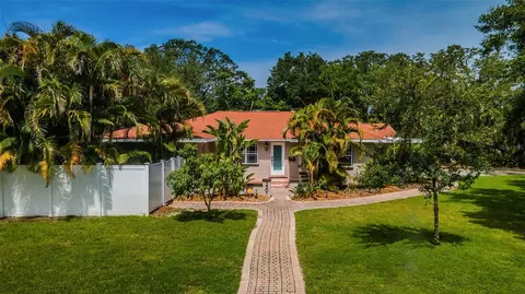 2301 1st St S, Saint Petersburg, FL 33705