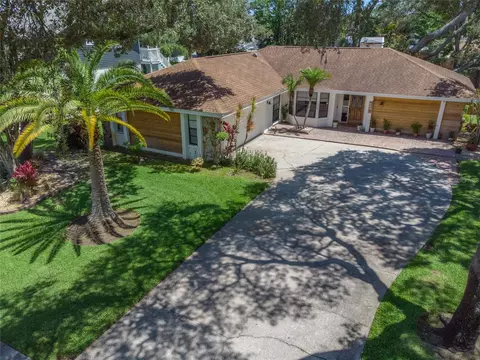 1425 Poinsettia Ave, Tarpon Springs, FL 34689