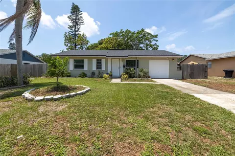 4185 Whiting Dr SE, Saint Petersburg, FL 33705